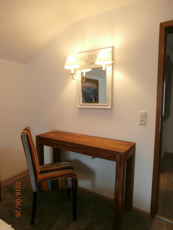 Ferienwohnung Anna Garmisch-Partenkirchen Bagian luar foto