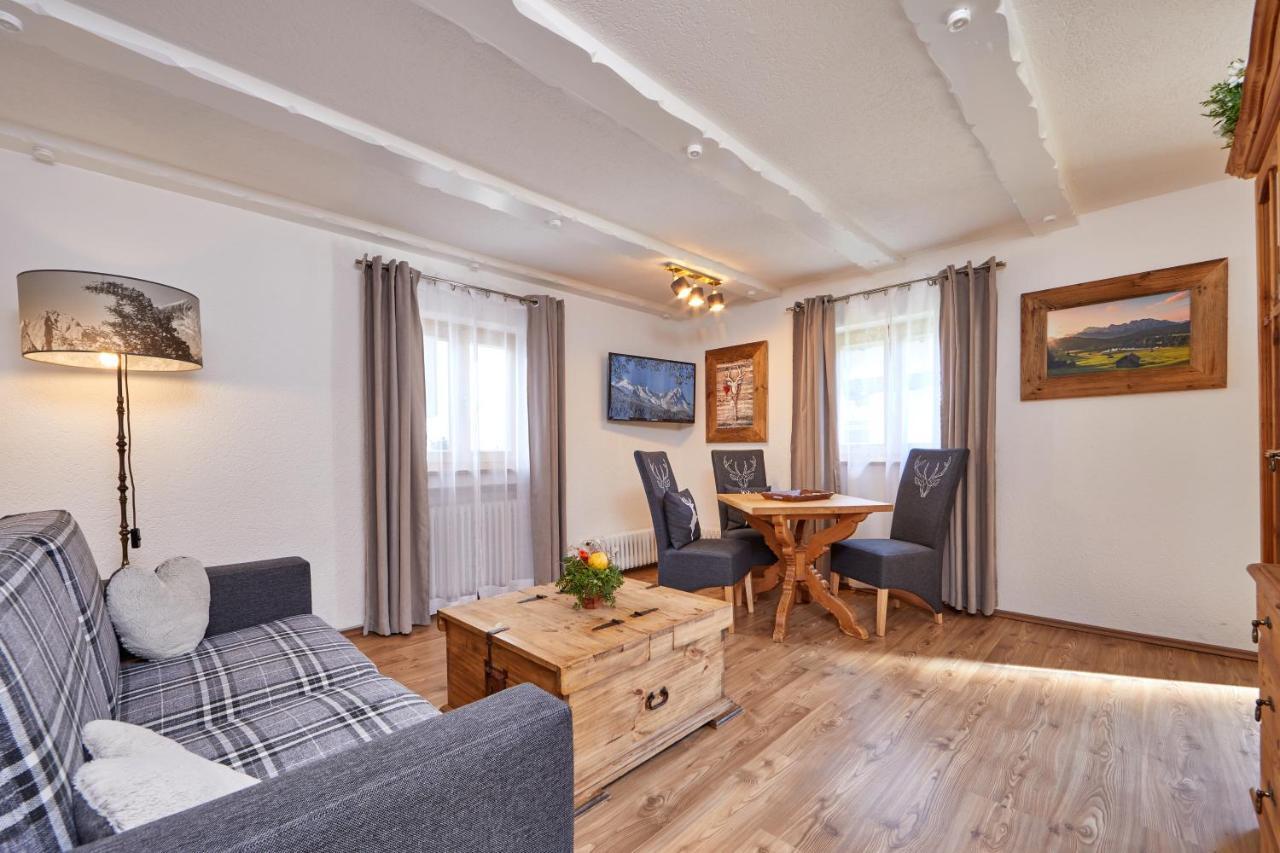 Ferienwohnung Anna Garmisch-Partenkirchen Bagian luar foto