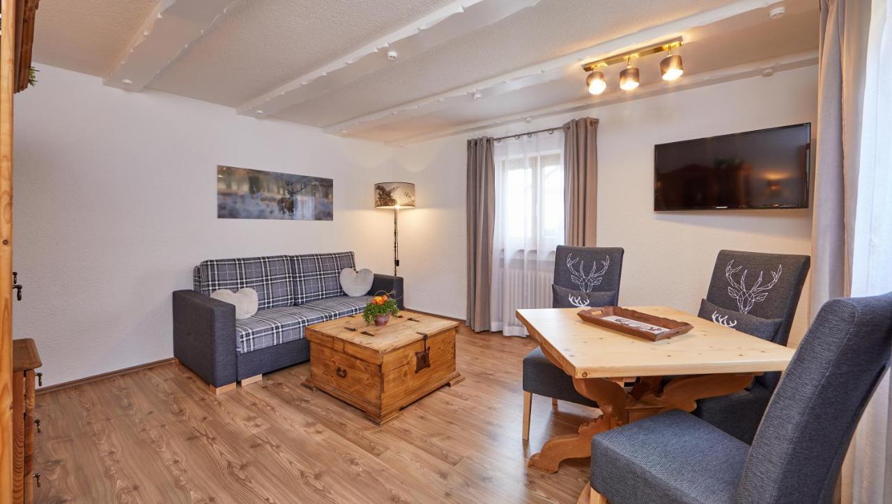 Ferienwohnung Anna Garmisch-Partenkirchen Bagian luar foto