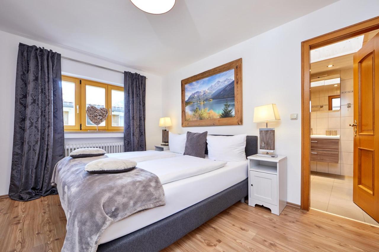 Ferienwohnung Anna Garmisch-Partenkirchen Bagian luar foto