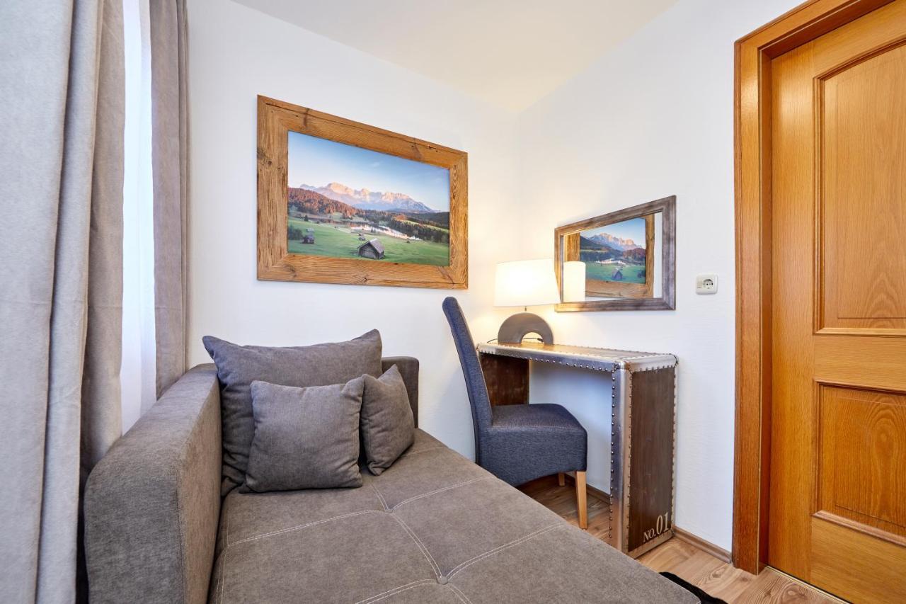 Ferienwohnung Anna Garmisch-Partenkirchen Bagian luar foto