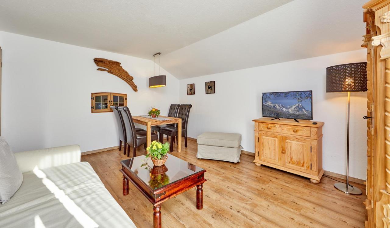 Ferienwohnung Anna Garmisch-Partenkirchen Bagian luar foto