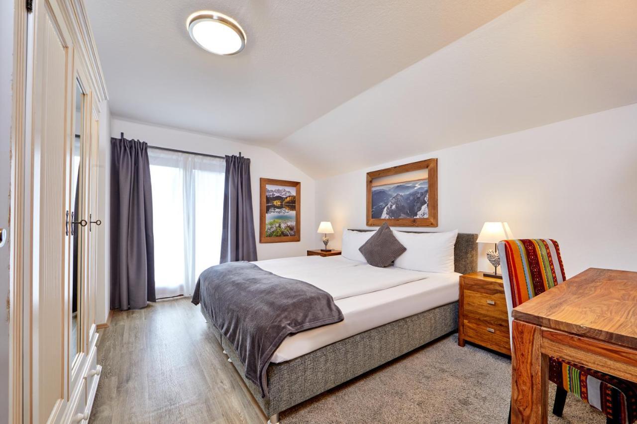 Ferienwohnung Anna Garmisch-Partenkirchen Bagian luar foto